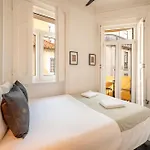 Full Building In Bairro Alto By Porta85 شقة