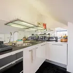 Full Building In Bairro Alto By Porta85 Appartement