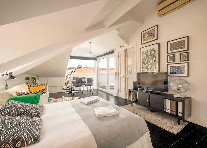 Full Building In Bairro Alto By Porta85 * 리스본